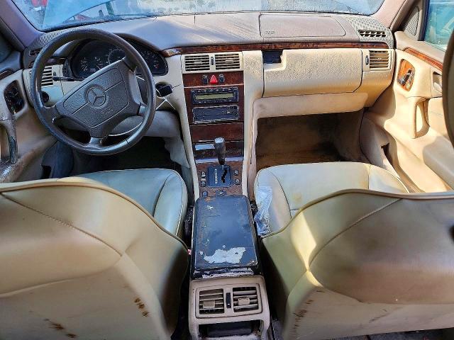 1996 MERCEDES-BENZ E 320