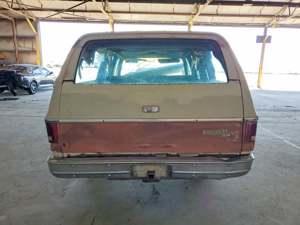 1973 CHEVROLET SUBURBAN